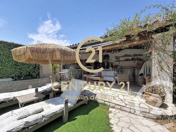Maison à vendre  5 pièces - 110 m 2   GRASSE  - 06