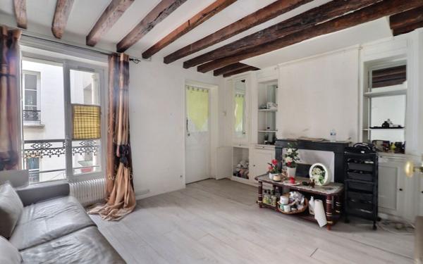 Appartement à vendre    1 pièce • 23,95 m2 Paris 18