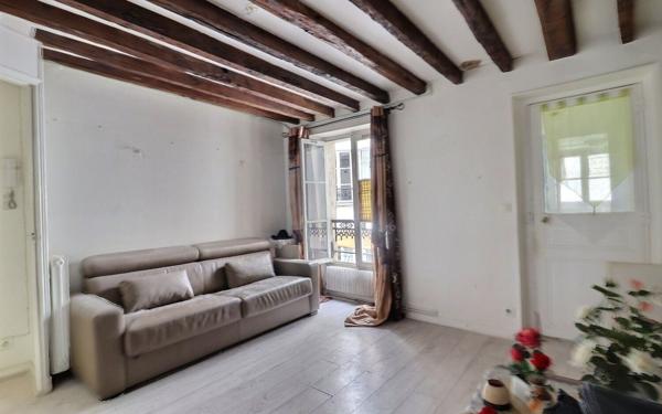 Appartement à vendre    1 pièce • 23,95 m2 Paris 18