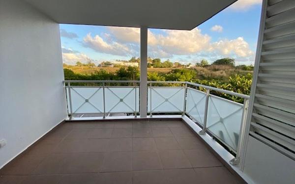 Appartement à louer    2 pièces •  Le Moule