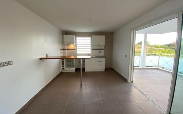 Appartement à louer    2 pièces •  Le Moule