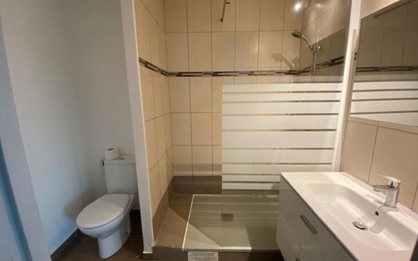 Appartement à louer    2 pièces •  Le Moule