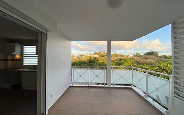 Appartement à louer    2 pièces •  Le Moule