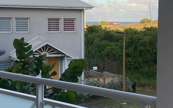 Appartement à louer    2 pièces •  Le Moule