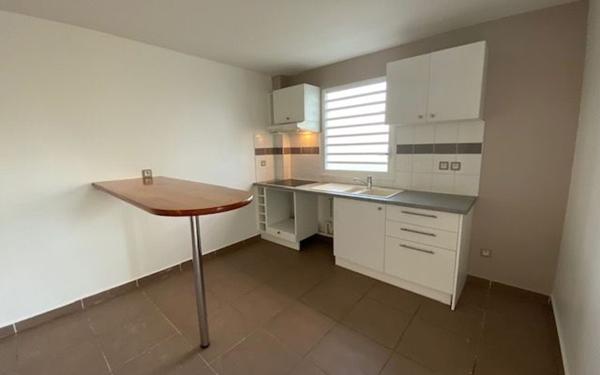 Appartement à louer    2 pièces •  Le Moule