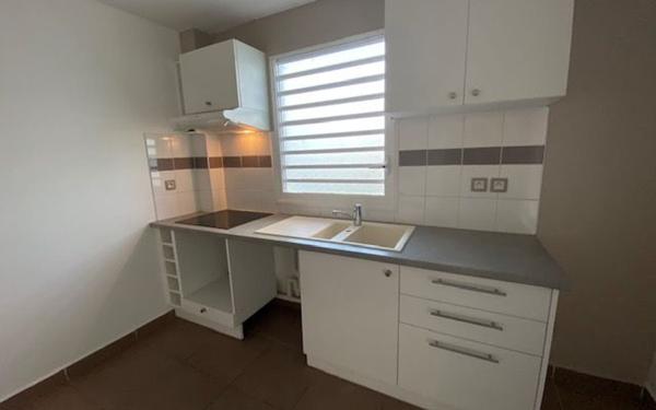 Appartement à louer    2 pièces •  Le Moule
