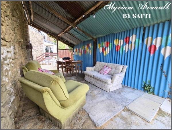 Bel ensemble immobilier avec maison d'habitation et grange