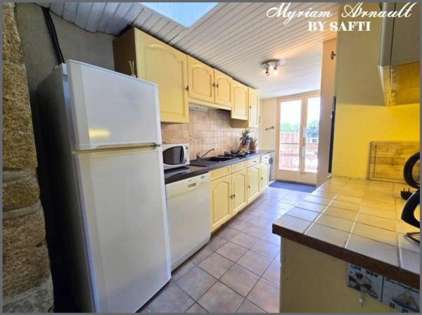 Bel ensemble immobilier avec maison d'habitation et grange