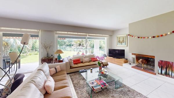 Maison Urrugne 4 pièces 240 m²