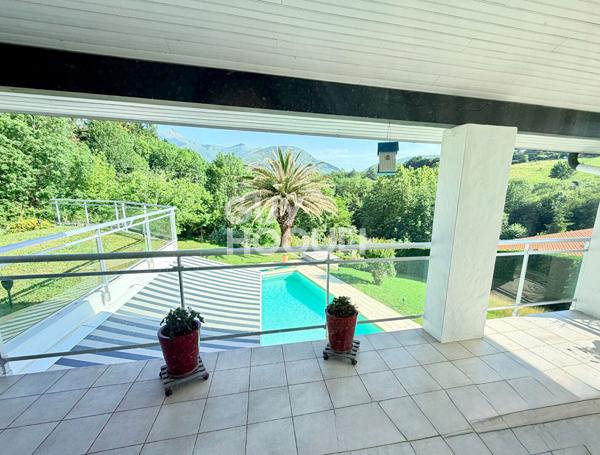 Maison Urrugne 4 pièces 240 m²