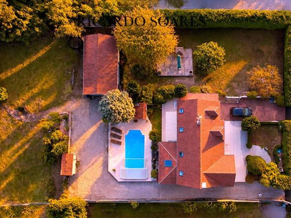 60700 PONT-SAINTE-MAXENCE - MAISON FAMILIALE 195 m² AU SOL / 4/5 CHAMBRES / PISCINE / DÉPENDANCE 50 m² / TERRAIN 1876 m²
