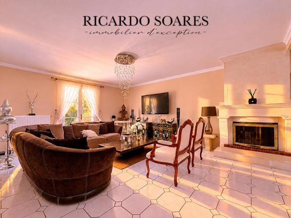 60700 PONT-SAINTE-MAXENCE - MAISON FAMILIALE 195 m² AU SOL / 4/5 CHAMBRES / PISCINE / DÉPENDANCE 50 m² / TERRAIN 1876 m²
