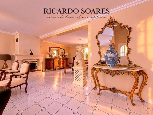 60700 PONT-SAINTE-MAXENCE - MAISON FAMILIALE 195 m² AU SOL / 4/5 CHAMBRES / PISCINE / DÉPENDANCE 50 m² / TERRAIN 1876 m²
