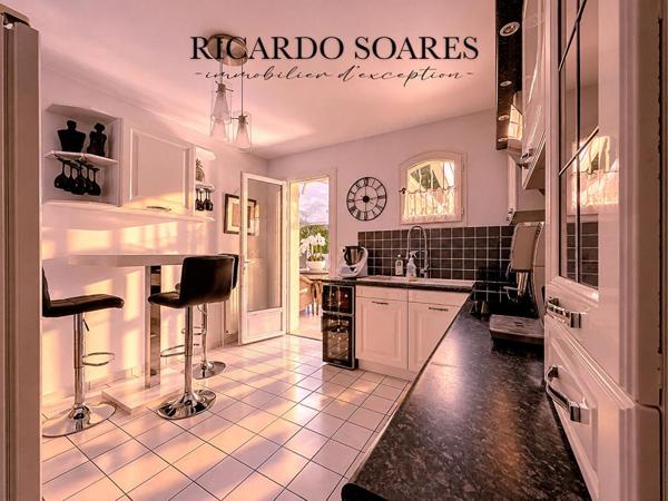 60700 PONT-SAINTE-MAXENCE - MAISON FAMILIALE 195 m² AU SOL / 4/5 CHAMBRES / PISCINE / DÉPENDANCE 50 m² / TERRAIN 1876 m²