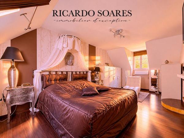 60700 PONT-SAINTE-MAXENCE - MAISON FAMILIALE 195 m² AU SOL / 4/5 CHAMBRES / PISCINE / DÉPENDANCE 50 m² / TERRAIN 1876 m²