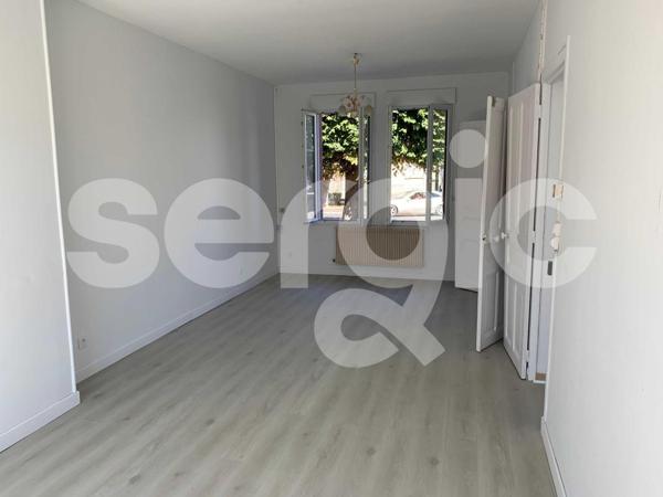 Location 5 Pieces 91 60400 Noyon 43 0622 01 0001