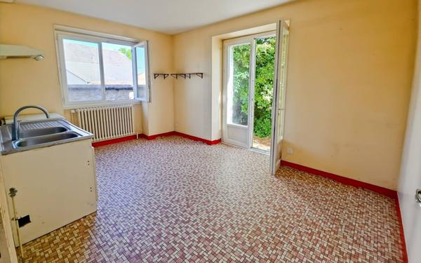 Maison à vendre    7 pièces •  Toury