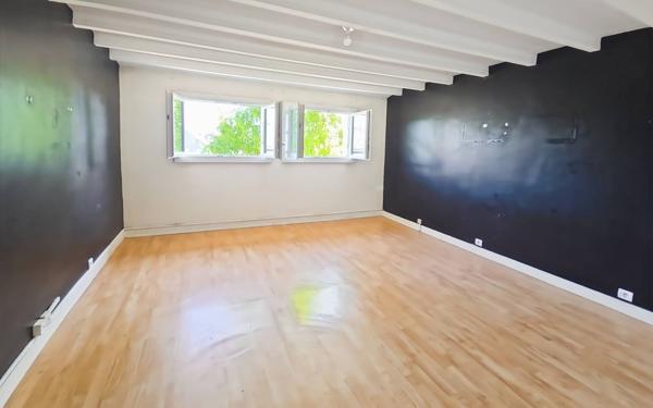 Maison à vendre    7 pièces •  Toury