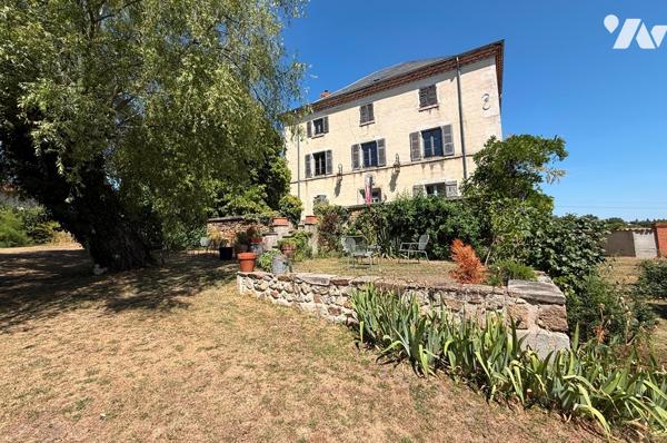 Maison de maître 500 m² sur 7 200 m² Terrain
PRIX : 590 000 €. 
Mickaël Grandpierre 07 86 12 52 67