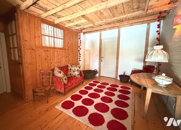 Maison de maître 500 m² sur 7 200 m² Terrain
PRIX : 590 000 €. 
Mickaël Grandpierre 07 86 12 52 67