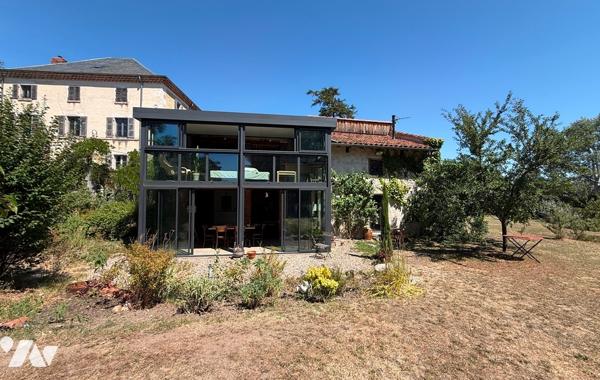 Maison de maître 500 m² sur 7 200 m² Terrain
PRIX : 590 000 €. 
Mickaël Grandpierre 07 86 12 52 67