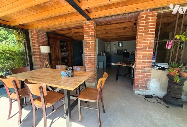Maison de maître 500 m² sur 7 200 m² Terrain
PRIX : 590 000 €. 
Mickaël Grandpierre 07 86 12 52 67