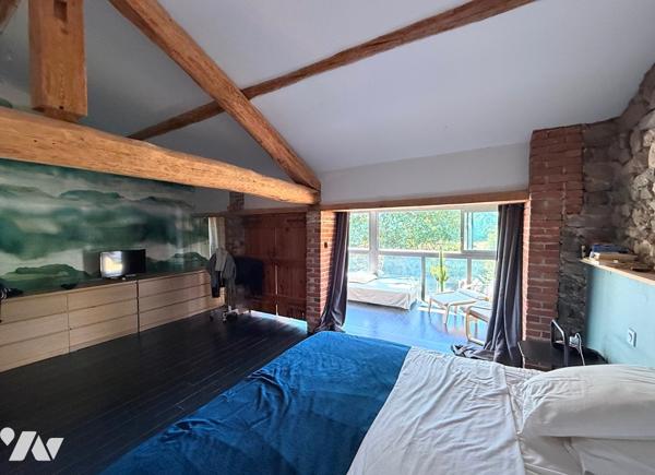 Maison de maître 500 m² sur 7 200 m² Terrain
PRIX : 590 000 €. 
Mickaël Grandpierre 07 86 12 52 67
