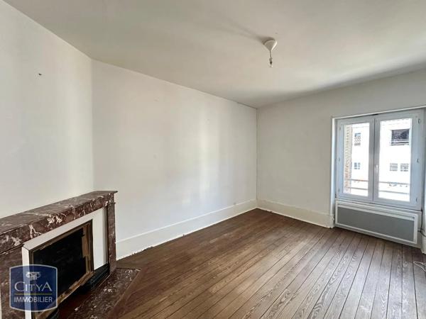 Appartement à louer 2 pièces 62.24m² Saint-Laurent-sur-Saône (01750)