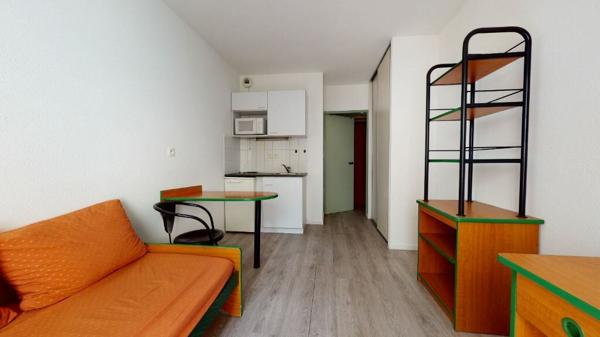 Appartement à louer    1 pièce •  Lyon 7