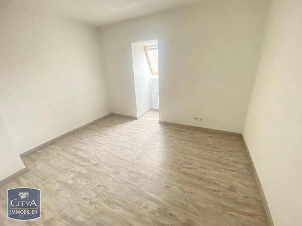 Appartement à louer 3 pièces 75.7m² Valenciennes (59300)