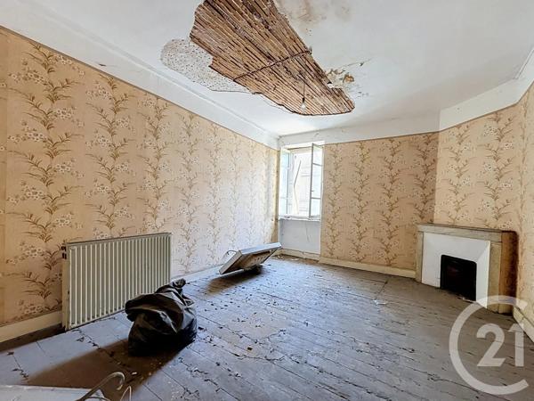 Immeuble à vendre  449 m 2   ST GIRONS  - 09
