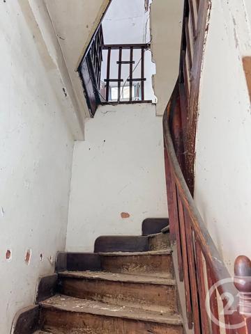 Immeuble à vendre  449 m 2   ST GIRONS  - 09