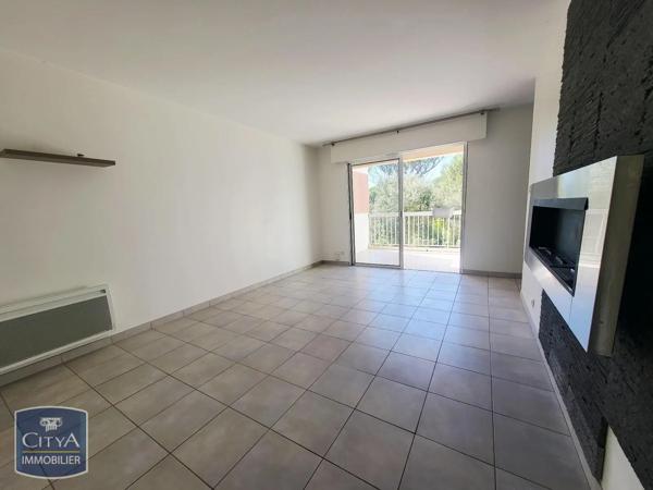Appartement à louer 2 pièces 43.8m² Saint-Raphaël (83700)