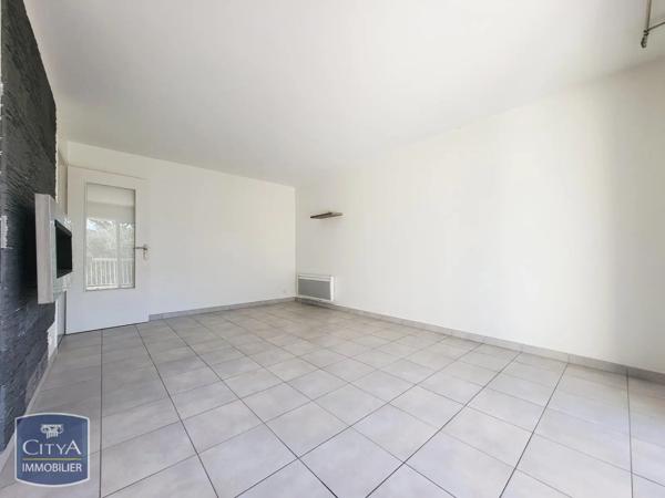 Appartement à louer 2 pièces 43.8m² Saint-Raphaël (83700)