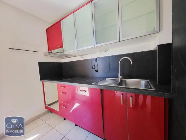 Appartement à louer 2 pièces 43.8m² Saint-Raphaël (83700)