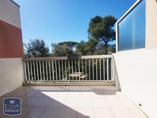 Appartement à louer 2 pièces 43.8m² Saint-Raphaël (83700)
