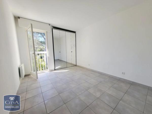 Appartement à louer 2 pièces 43.8m² Saint-Raphaël (83700)