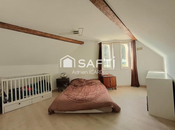 Maison familiale avec dépendance et piscine