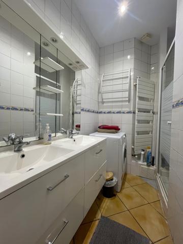 Nice (06000) DERNIER ETAGE CENTRE VILLE