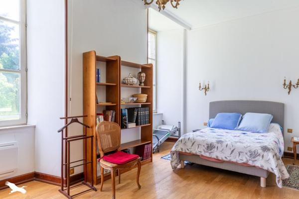 Appartement à vendre |  Saint-Yrieix-la-Perche |  5 pièces | 120 m²