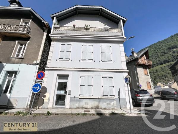 Immeuble à vendre  201 m 2   BAGNERES DE LUCHON  - 31