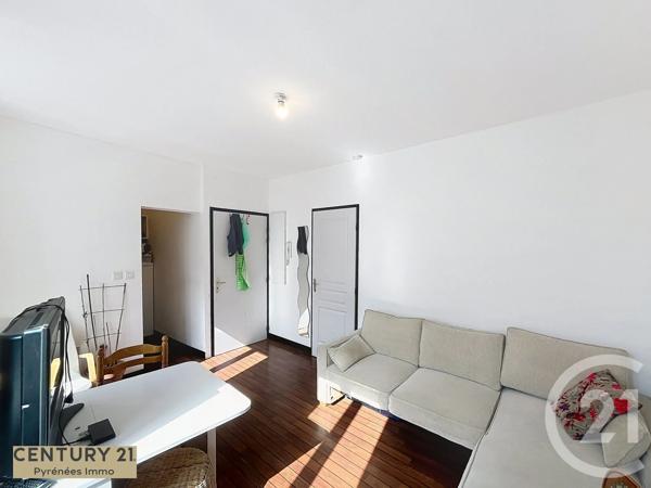 Immeuble à vendre  201 m 2   BAGNERES DE LUCHON  - 31