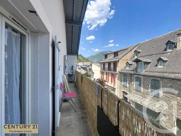Immeuble à vendre  201 m 2   BAGNERES DE LUCHON  - 31