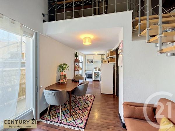 Immeuble à vendre  201 m 2   BAGNERES DE LUCHON  - 31