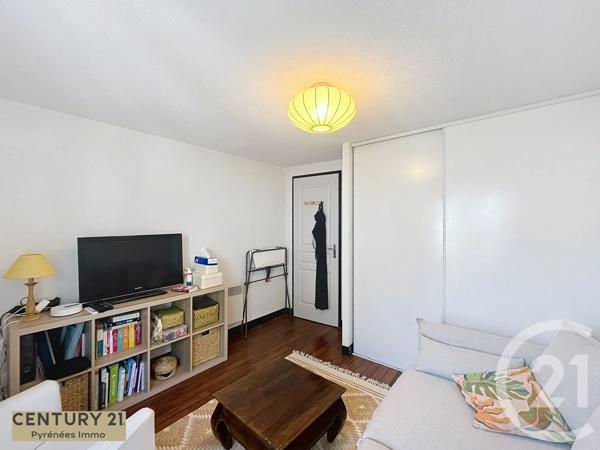 Immeuble à vendre  201 m 2   BAGNERES DE LUCHON  - 31