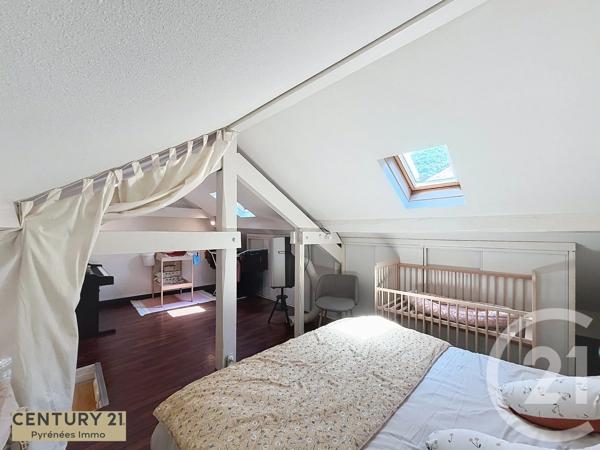 Immeuble à vendre  201 m 2   BAGNERES DE LUCHON  - 31
