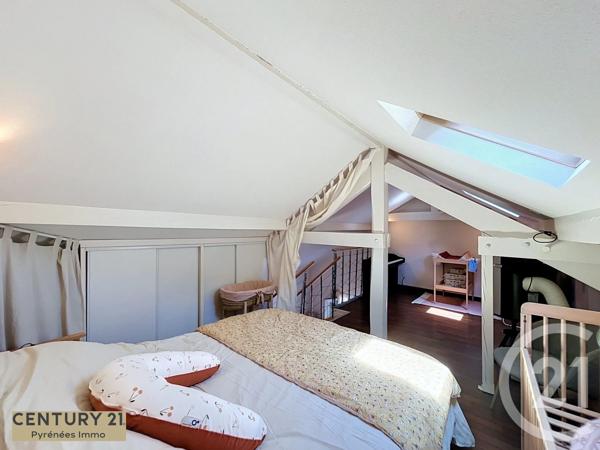 Immeuble à vendre  201 m 2   BAGNERES DE LUCHON  - 31