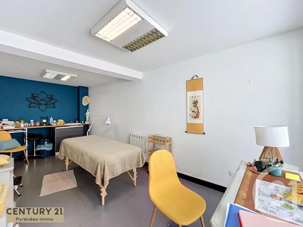 Immeuble à vendre  201 m 2   BAGNERES DE LUCHON  - 31
