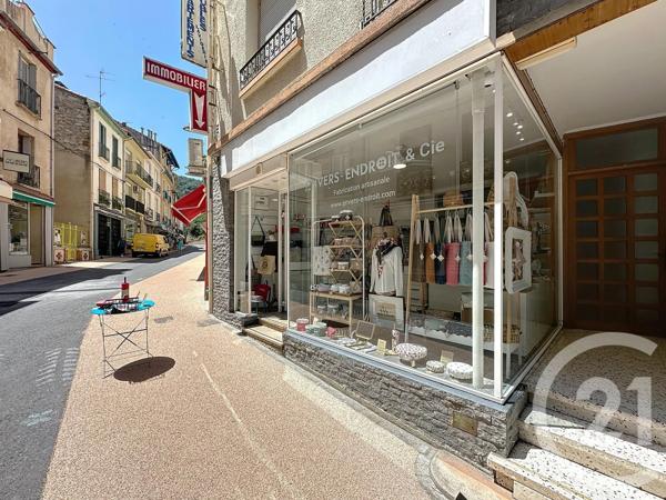 à vendre  104 m 2   PERPIGNAN  - 66