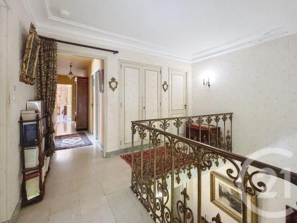 Maison à vendre  10 pièces - 245 m 2   MONTPELLIER  - 34